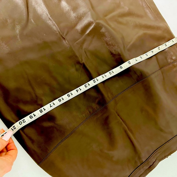 REDUCED! Chocolate brown leather pencil skirt. Fits a medium. Says 14. Not. - Picture 4 of 8